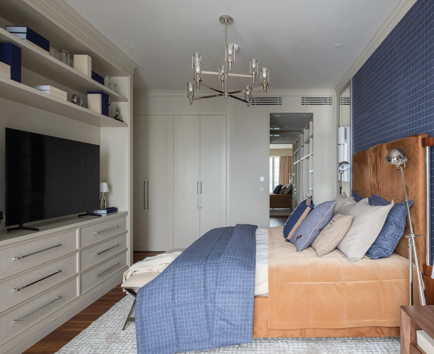 TV зона в спальне