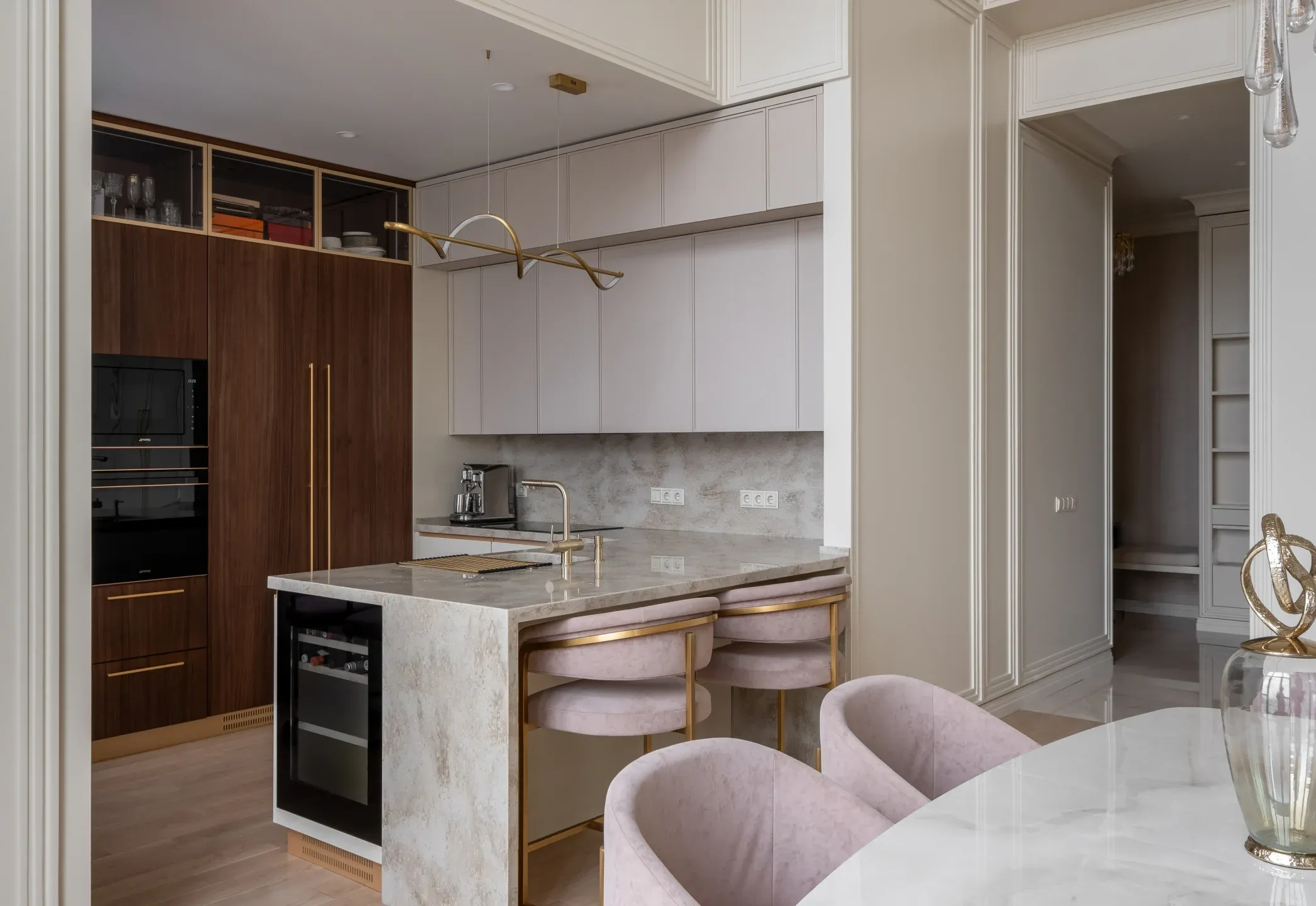 Кухня и остров