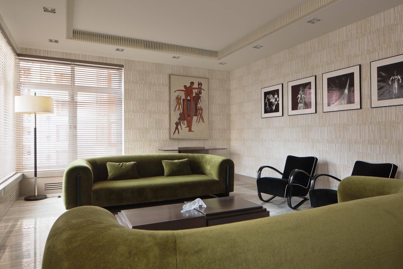 Карниз в гостиной